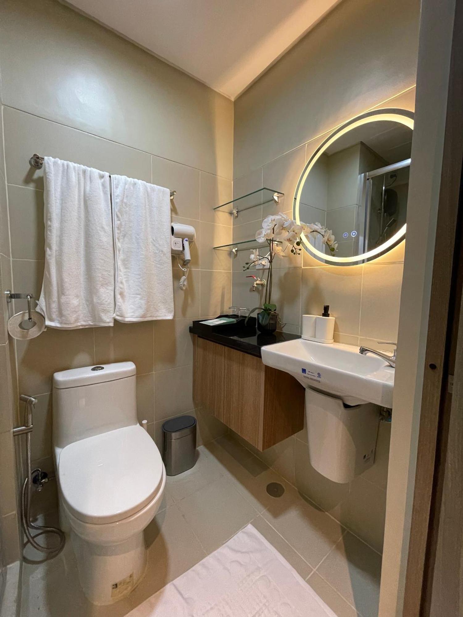 Smdc Fame Residence Luxurious Family Suite Condo Near Mrt マンダルヨン・シティ エクステリア 写真