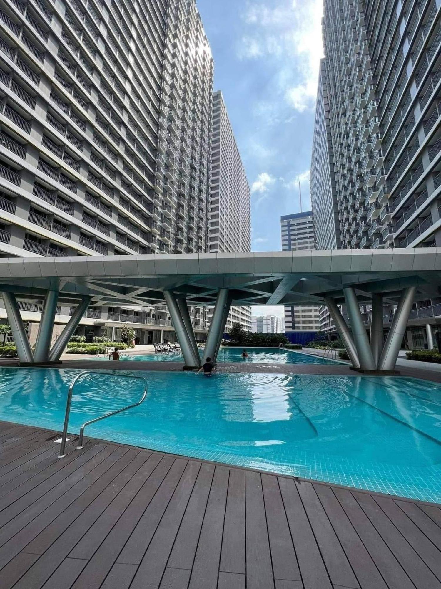 Smdc Fame Residence Luxurious Family Suite Condo Near Mrt マンダルヨン・シティ エクステリア 写真